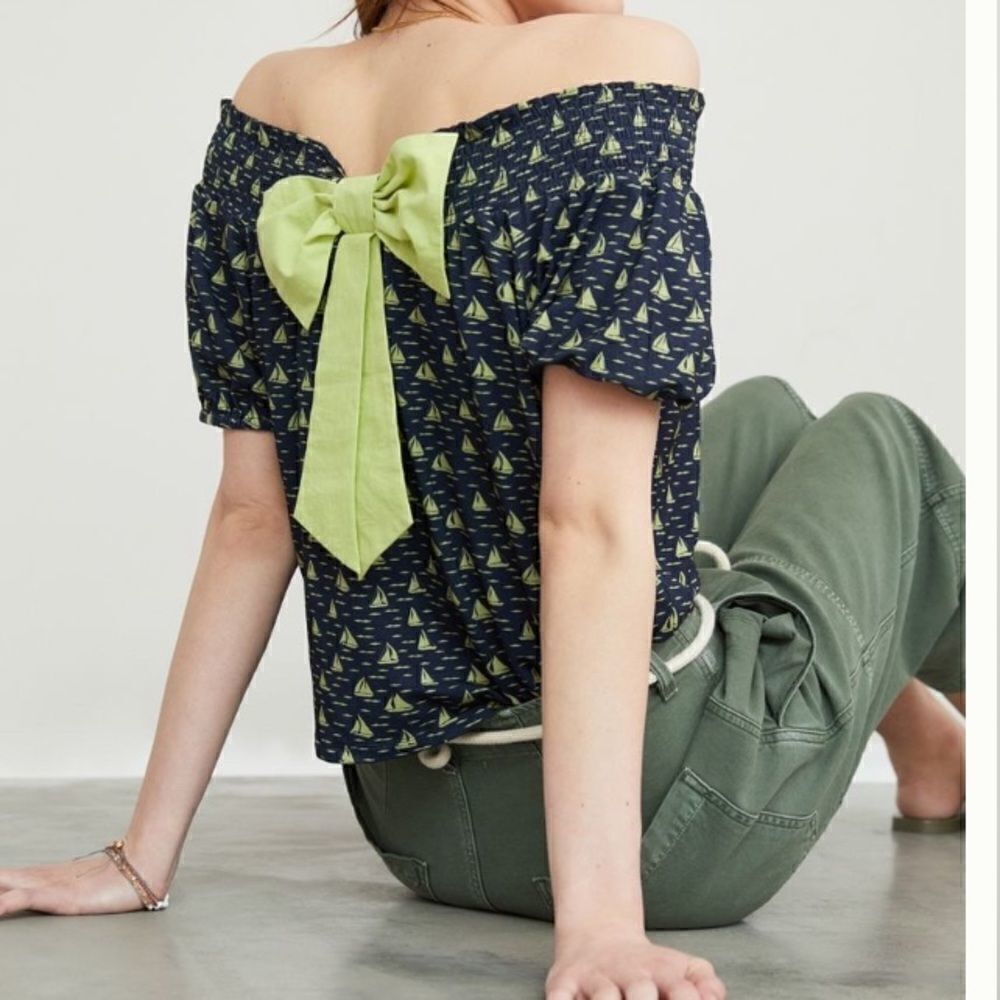 Printed Bow-Back Top by Porridge in Blue motif